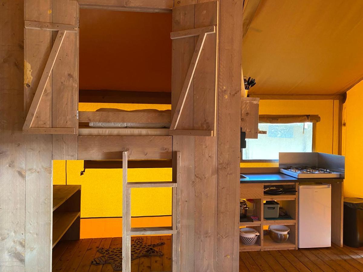 Camping De Vinkenkamp Lieren Екстериор снимка