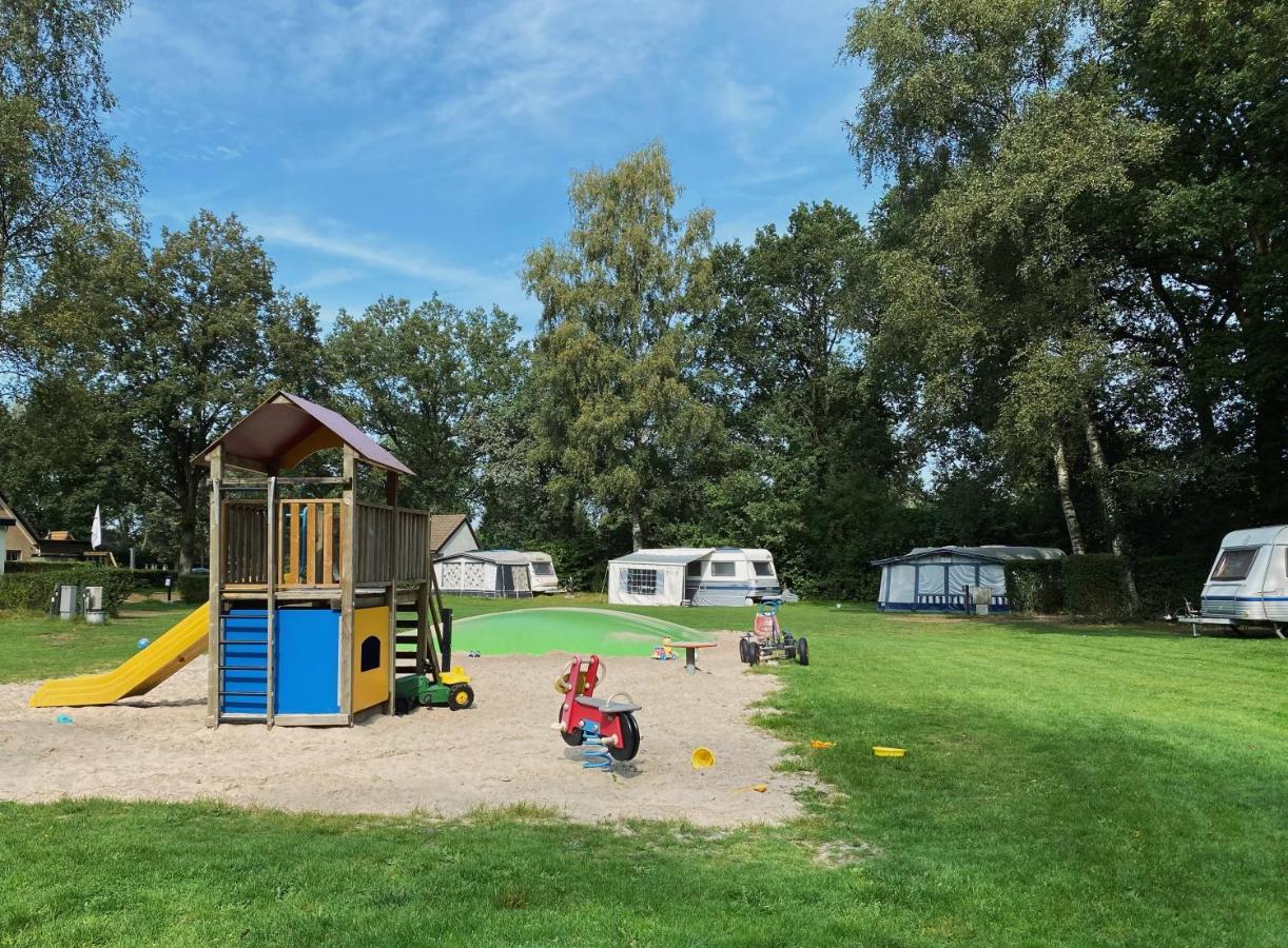 Camping De Vinkenkamp Lieren Екстериор снимка