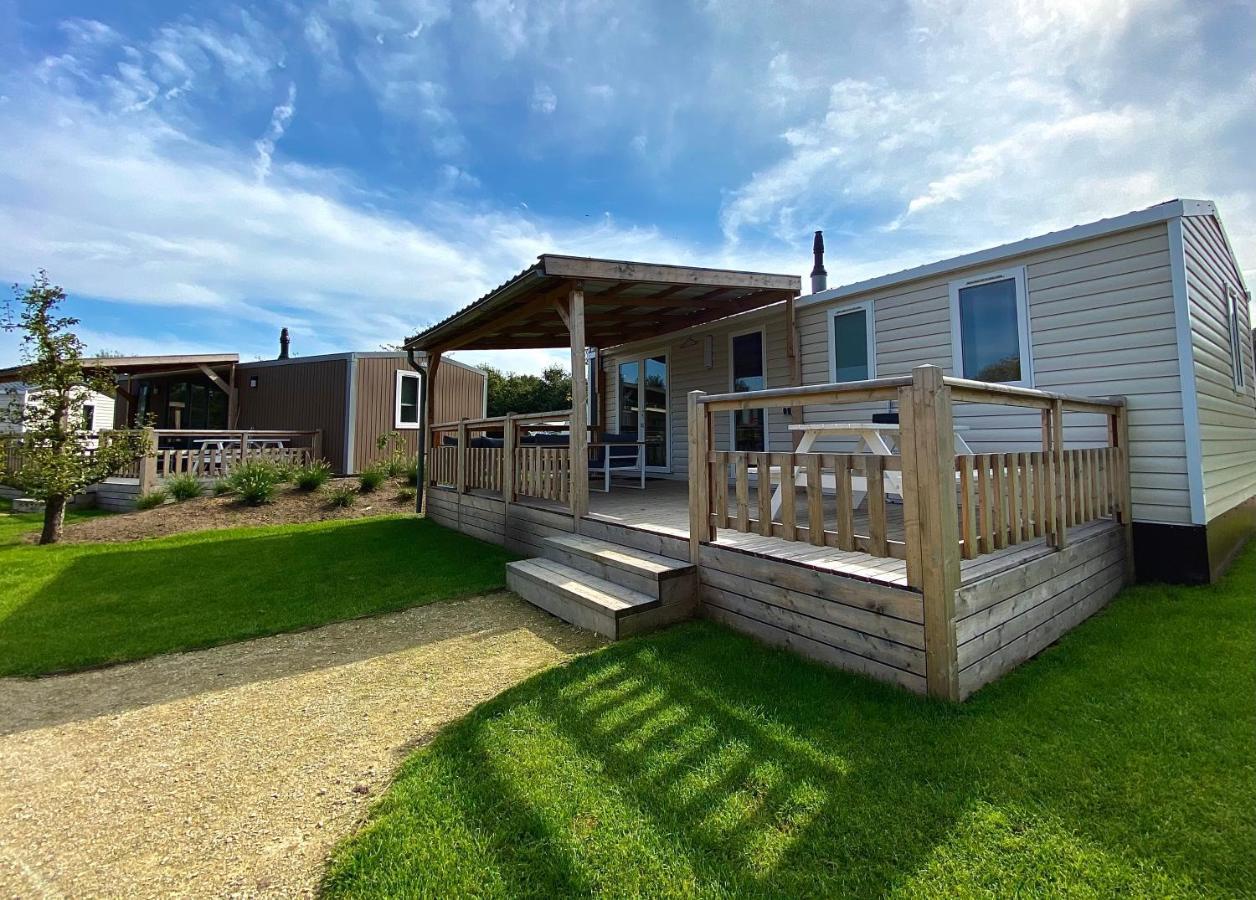Camping De Vinkenkamp Lieren Екстериор снимка