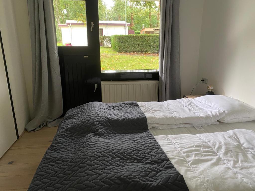 Camping De Vinkenkamp Lieren Екстериор снимка