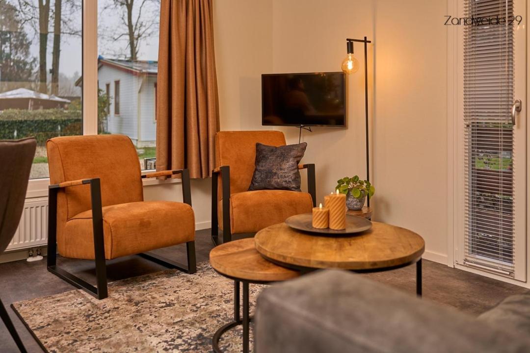 Camping De Vinkenkamp Lieren Екстериор снимка