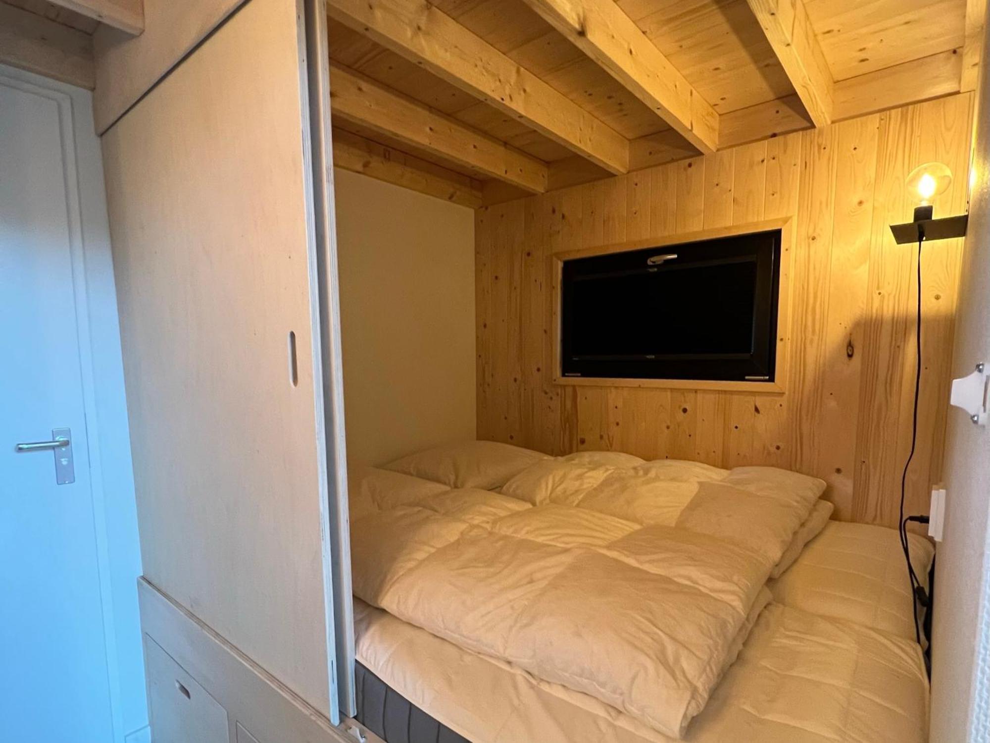 Camping De Vinkenkamp Lieren Екстериор снимка
