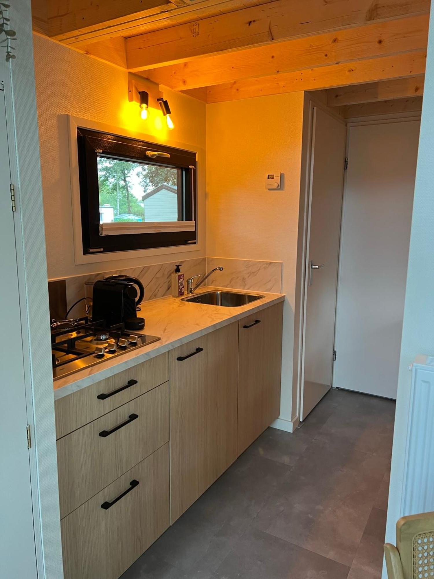 Camping De Vinkenkamp Lieren Екстериор снимка