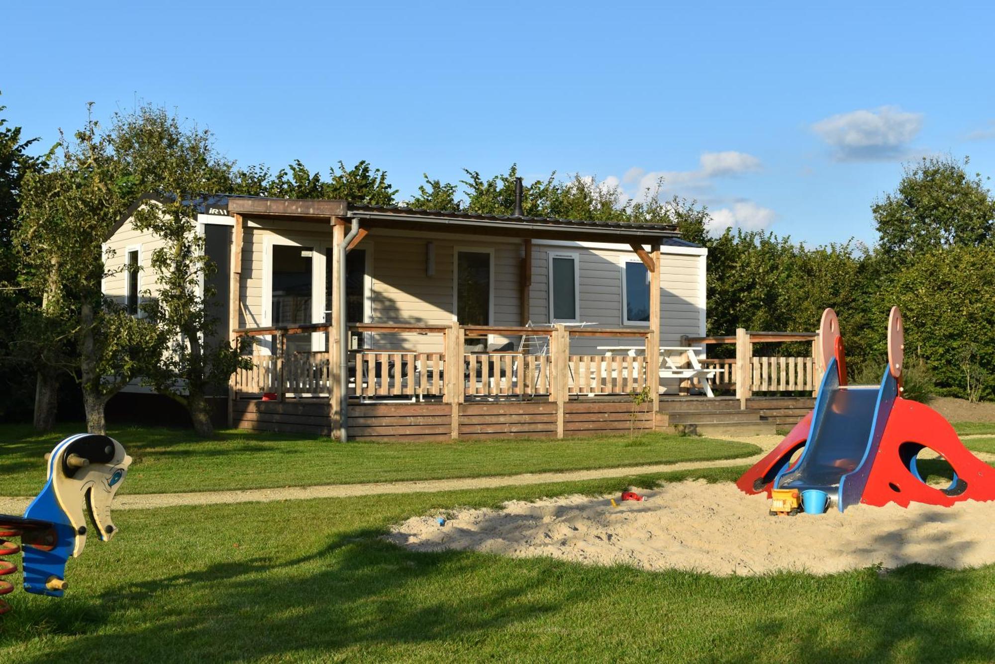 Camping De Vinkenkamp Lieren Екстериор снимка