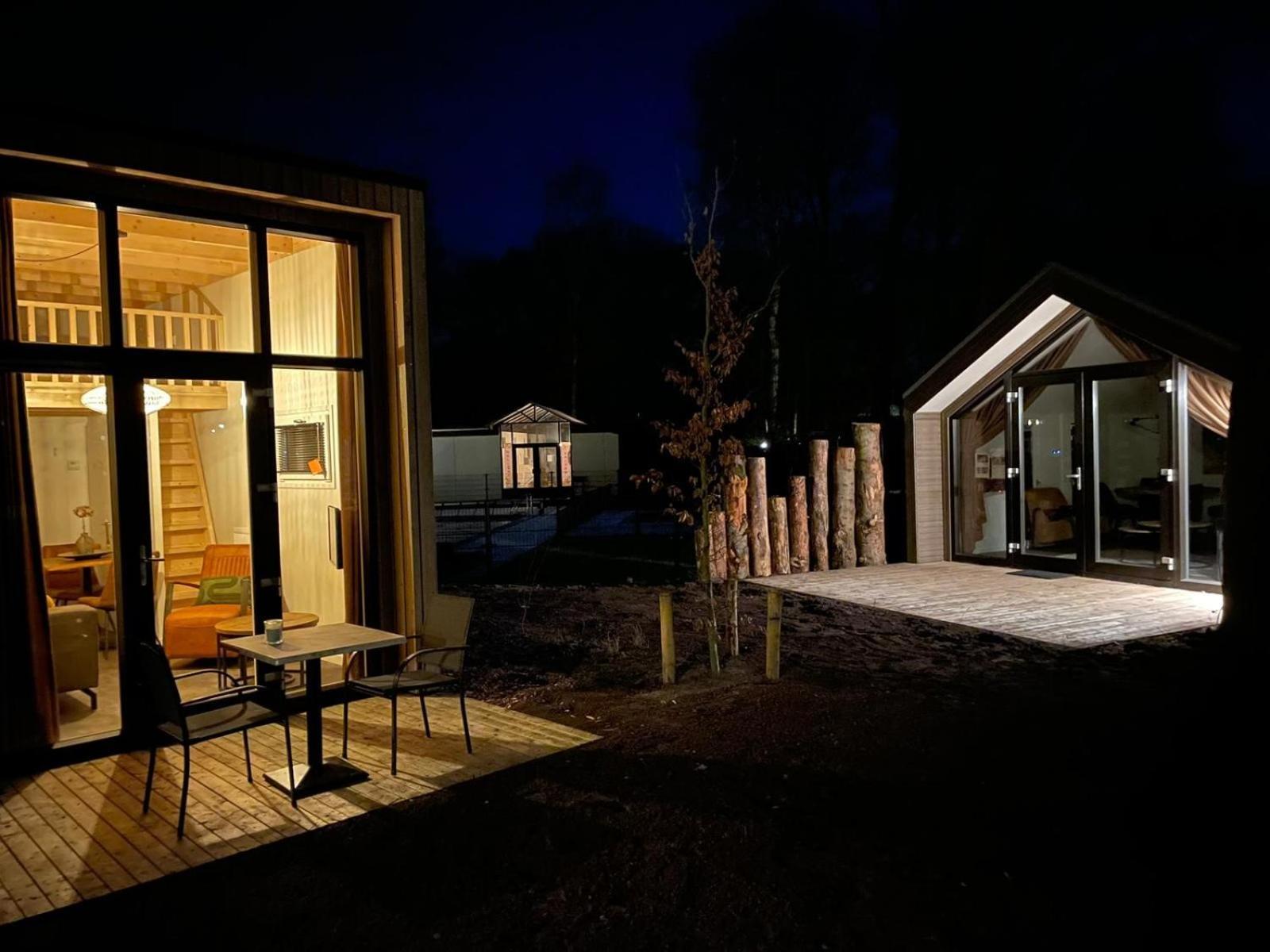 Camping De Vinkenkamp Lieren Стая снимка