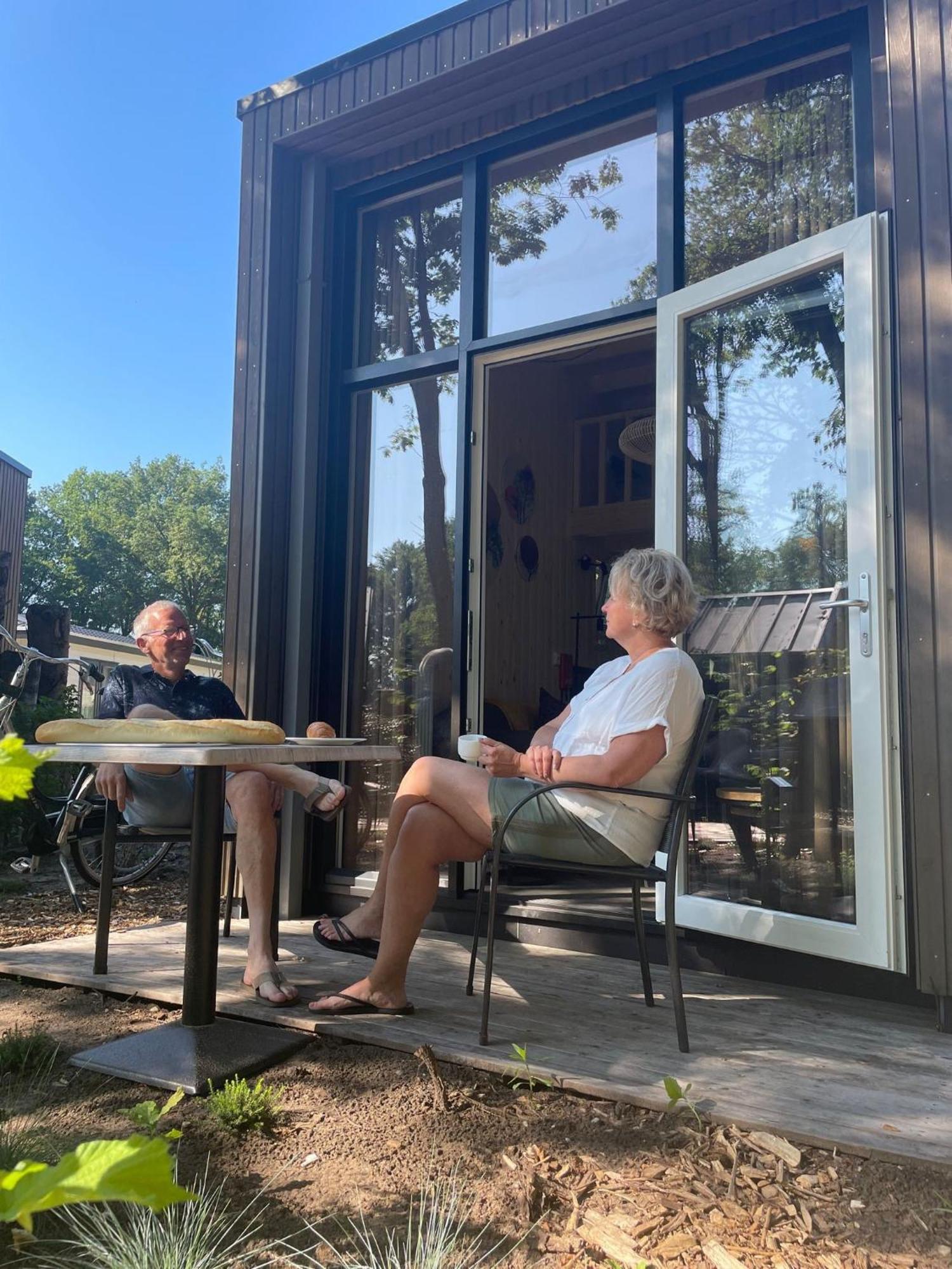 Camping De Vinkenkamp Lieren Стая снимка