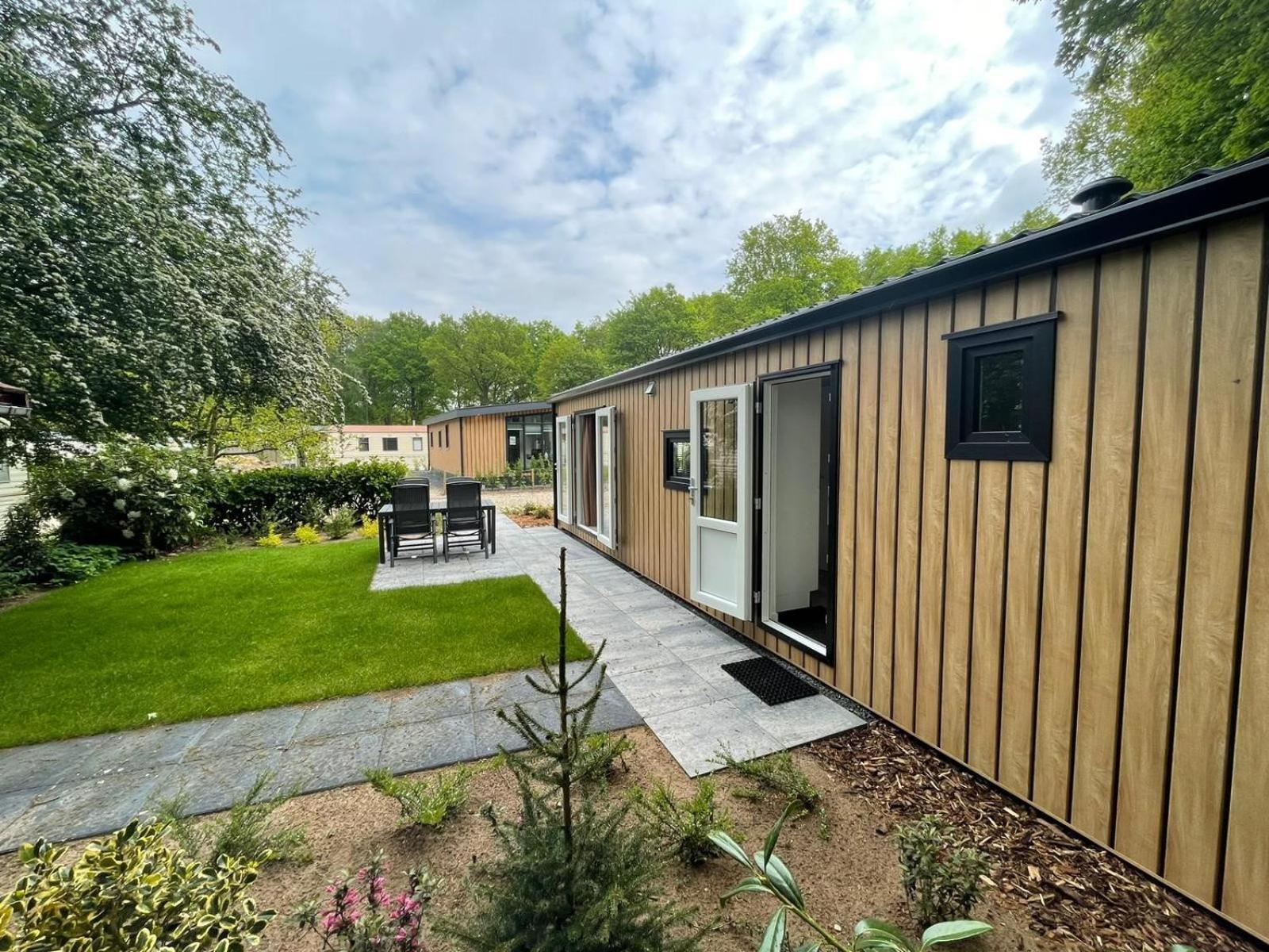 Camping De Vinkenkamp Lieren Екстериор снимка